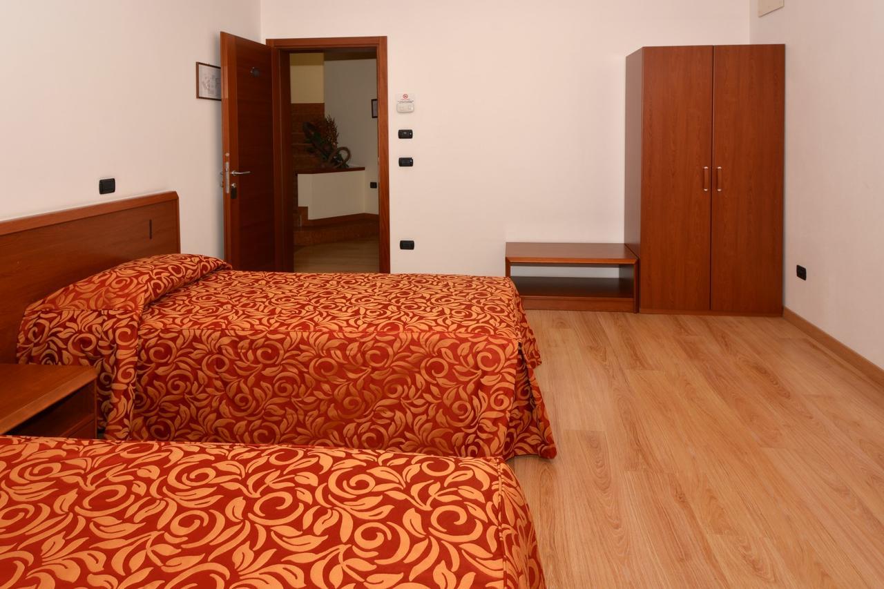 Hotel Eolo Sermide Buitenkant foto