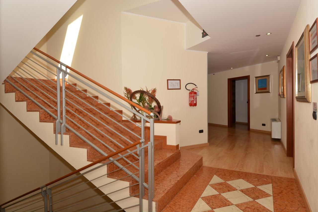 Hotel Eolo Sermide Buitenkant foto